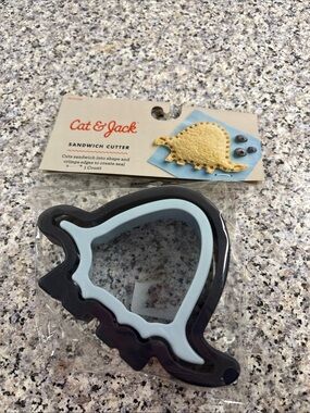 Cat & Jack Sandwich Cutter Dinosaur Shape Kids Lunch Tool Newl